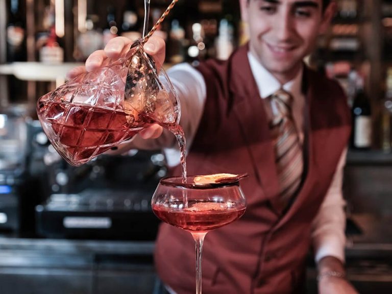 Chase-up a cooling dip with a sip of your favourite refreshment-there's no better way to soak-up Tuscany's countryside