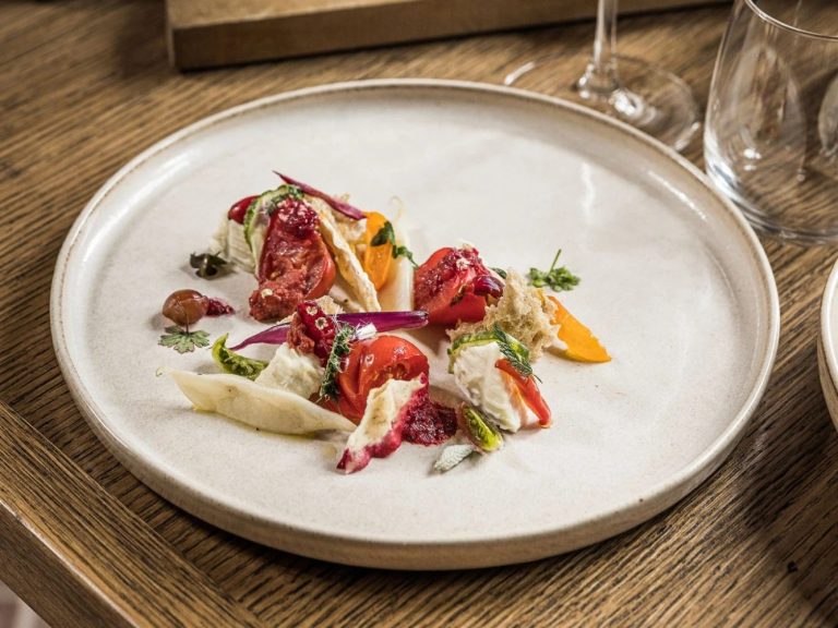 Enjoy delicious, light bites in the cool pool bar of Agaporia