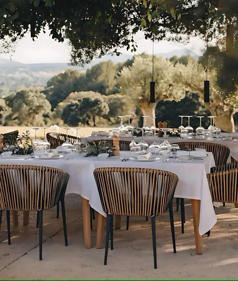 Stunning restaurant terrrace overlooking the rolling hills of Tuscany